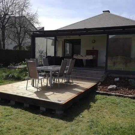 Maison Bucolique A Anhee, Vue Meuse Et Falaises Holiday home *